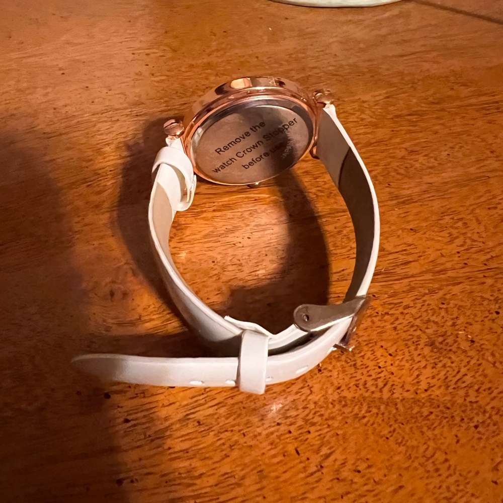 Watch - Picture 2 of 3